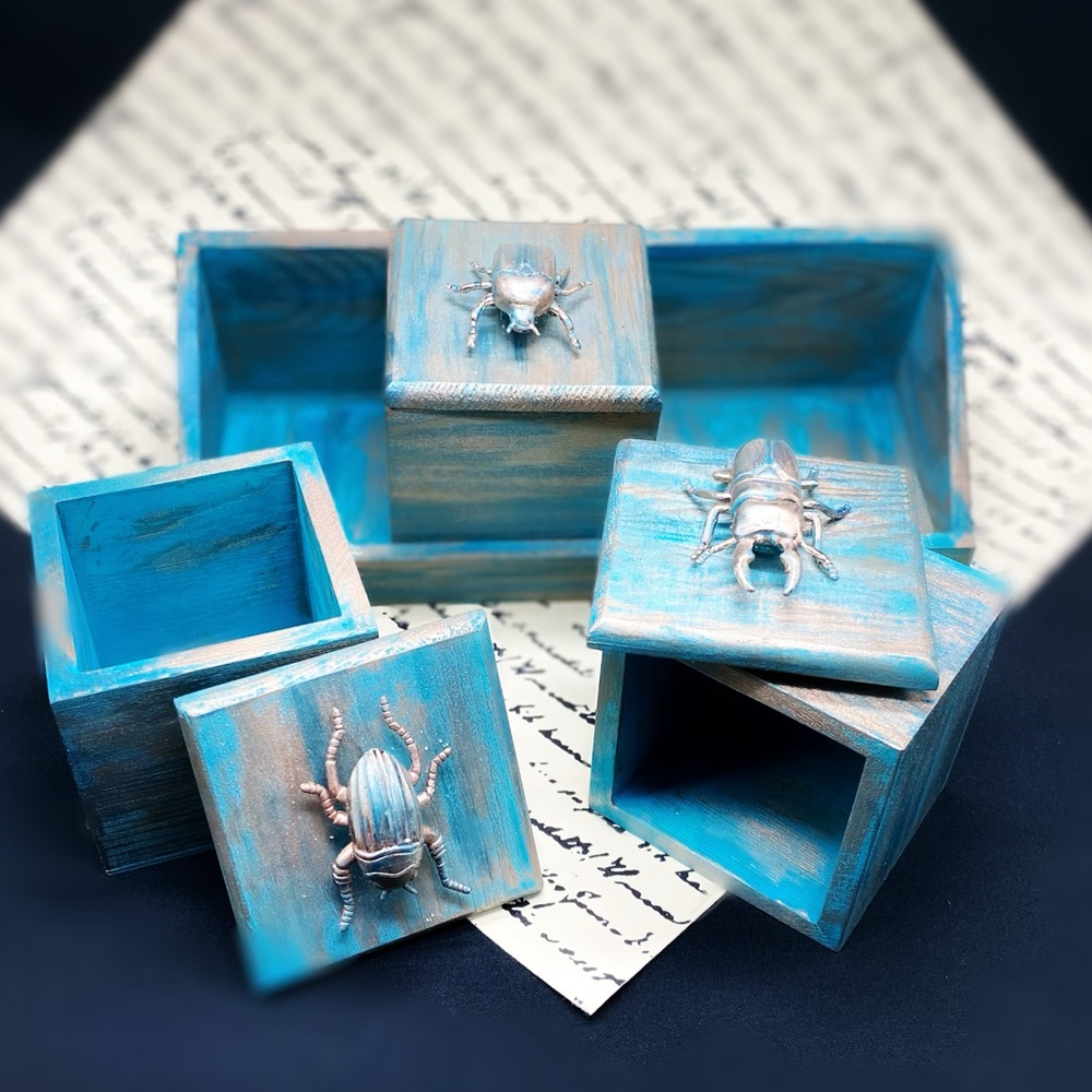 Turquoise & Gilded Beatles Three Box Shelf